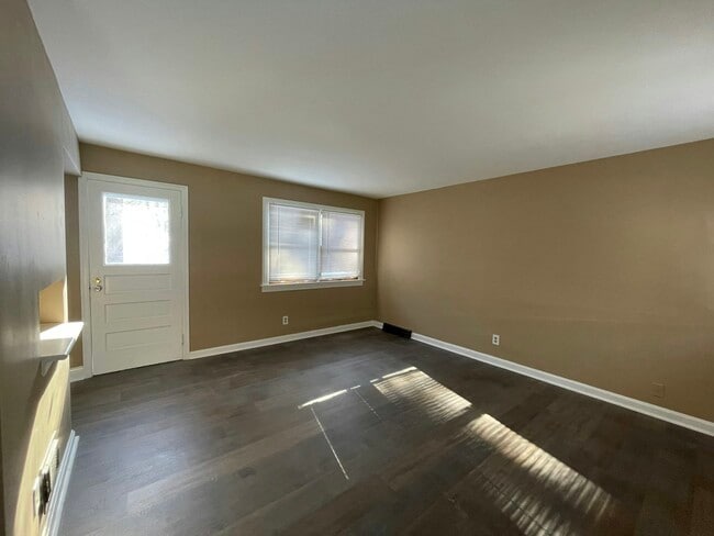 Photo - 4273 Delridge Dr