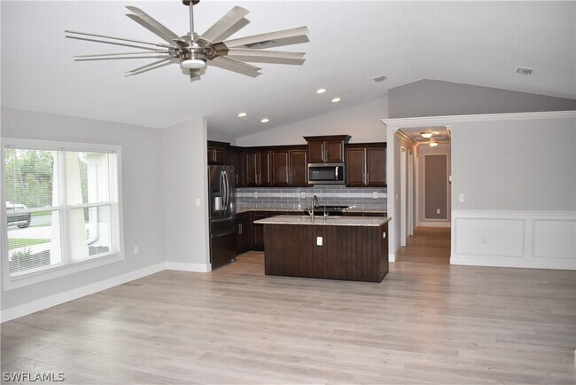 Photo - 6632 Abelson Ave