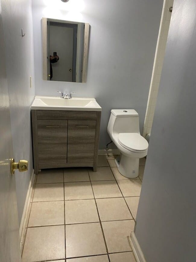 Photo - 6015 Warm Springs Ct Unit B *