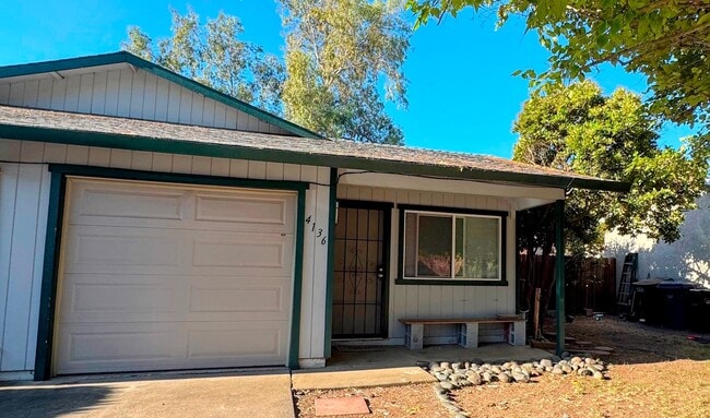 Building Photo - 4136 Oberon Ave