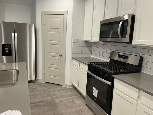 Photo - 7719 Golden Rubia Ln