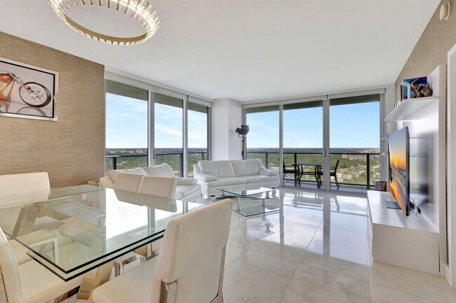 Photo - 16385 Biscayne Blvd Unidad 2901