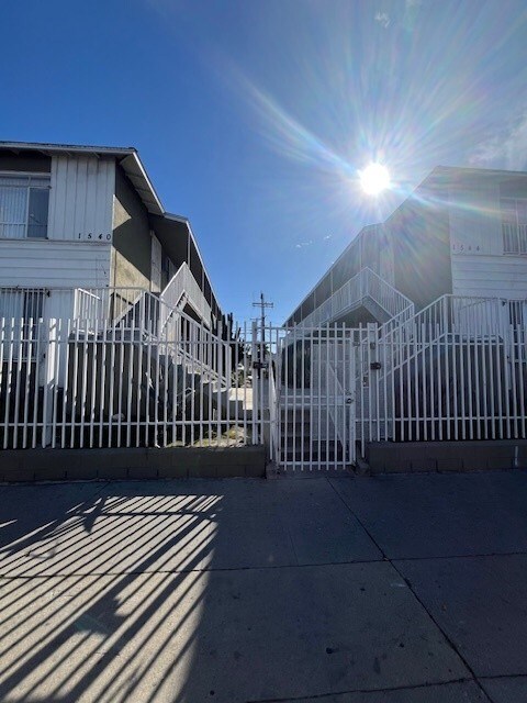 1540 & 1544 W. Florence Avenue