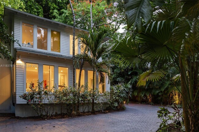 Photo - 4286 Douglas Rd