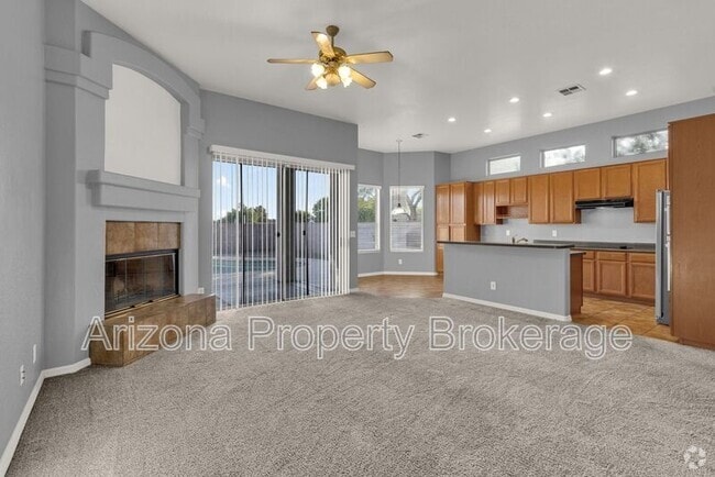 Building Photo - 1988 E Divot Dr Rental