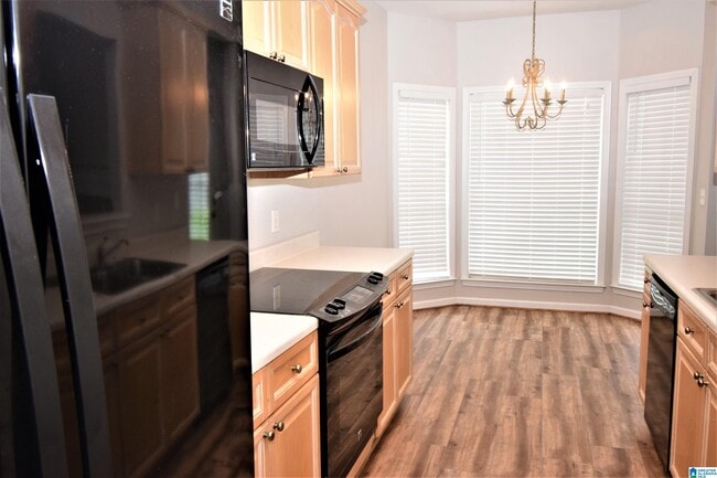 Photo - 404 Bentmoor Way