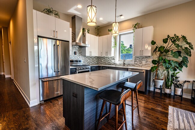 Photo - 3514 W Wabansia Ave Unidad 3