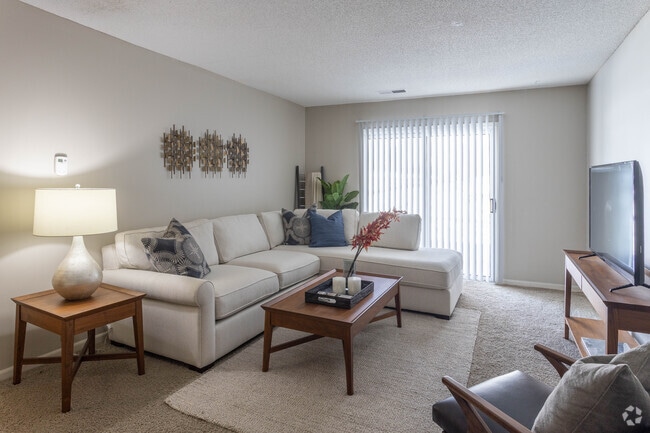 2BR, 2BA - Everest