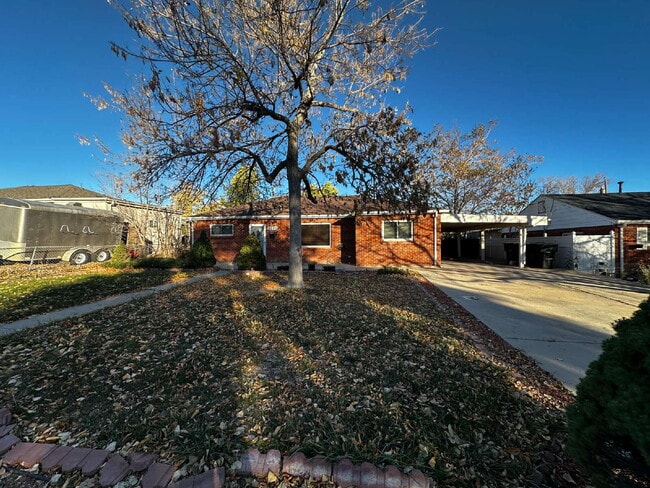 Photo - Charming 3 bed/2 bath house in the Heart o...