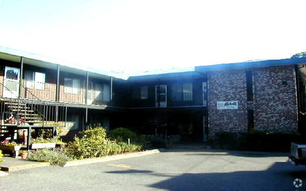 Todd House Apartments - Todd House Apartments