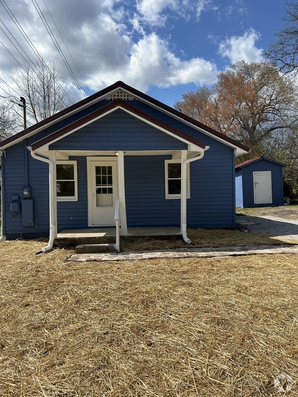 Building Photo - 2913 Brooks Ave Rental