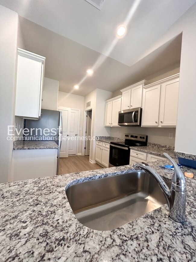 Photo - 124 Lightning Dr