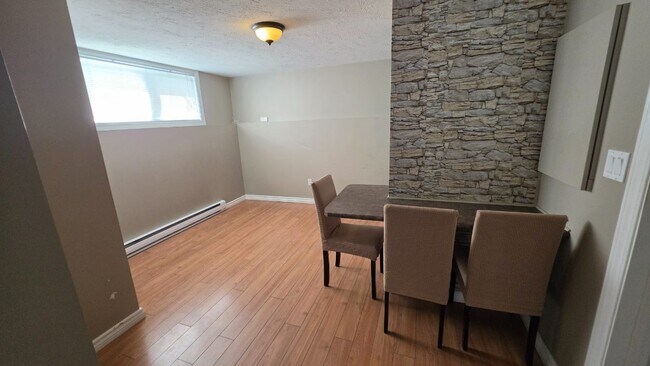 17 Cedar St Unité 2