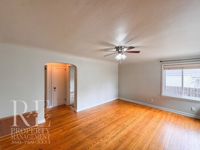 833 S Summit Ave