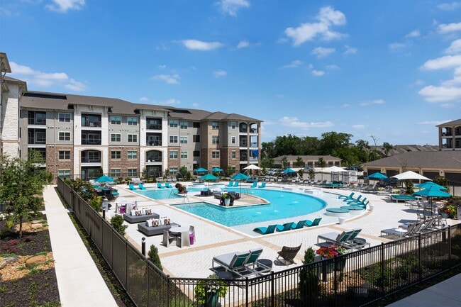 Resort-Style Pool