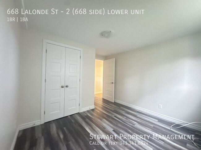 Photo - 668 Lalonde St Unit 2 (668 side) lower