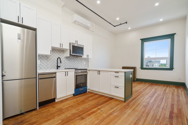 Building Photo - 72 James St N Unit 407