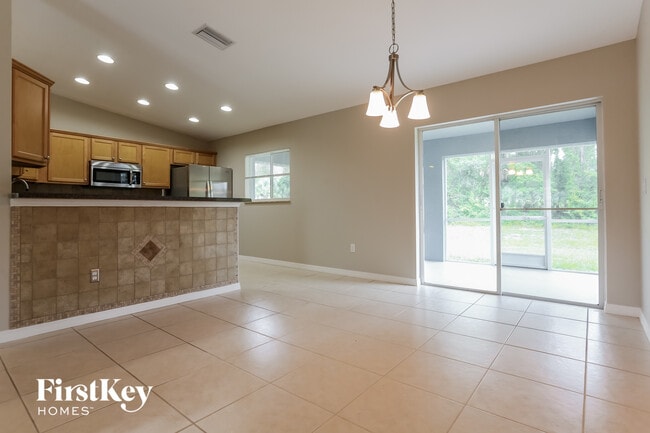 Photo - 2463 Alesio Ave