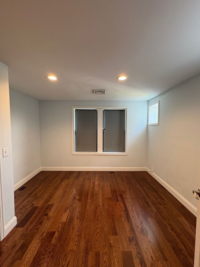 Photo - 4217 Blaine Ave Unit 4217 Blaine Avenue Apt C