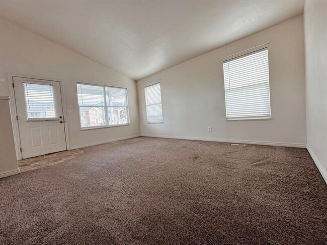 Photo - 315 N 270 W