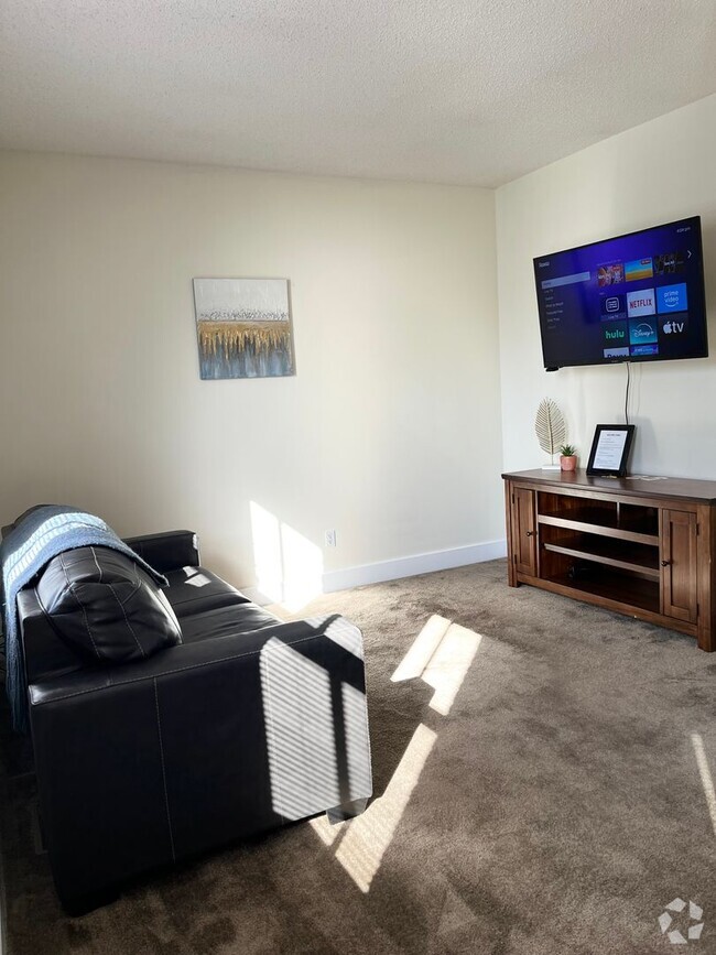 Building Photo - One bedroom, walking distance to Downtown! Rental