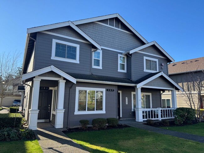 Building Photo - 2 Bed, 3 Bath in Cordata Neighborhood