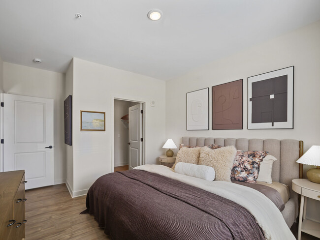 Photo - Canopy on Western