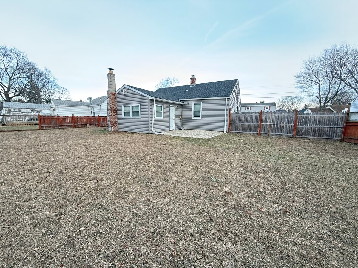 Photo - 43 Lafayette Ave