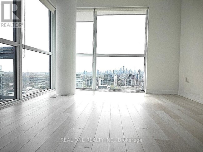Photo - 39 Roehampton Ave Unit 3703