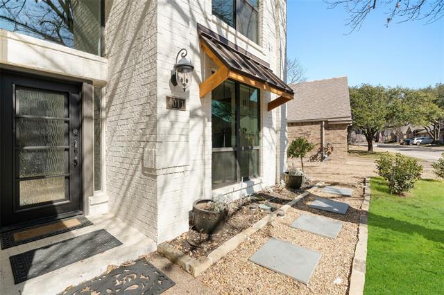 Photo - 4011 Azure Ln