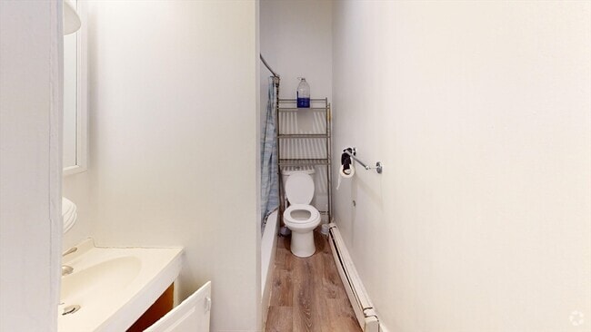 Building Photo - 73 Highland St Unit 2 Rental