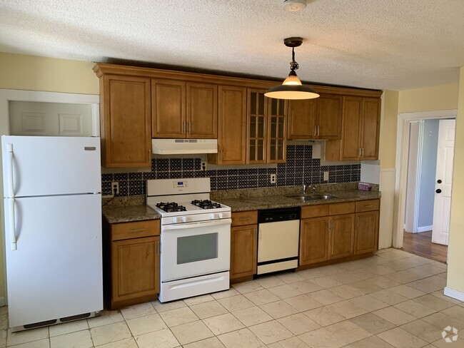 Building Photo - 7 High Street Pl Unit 2 Rental