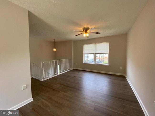 Photo - 4786 Calvert Dr