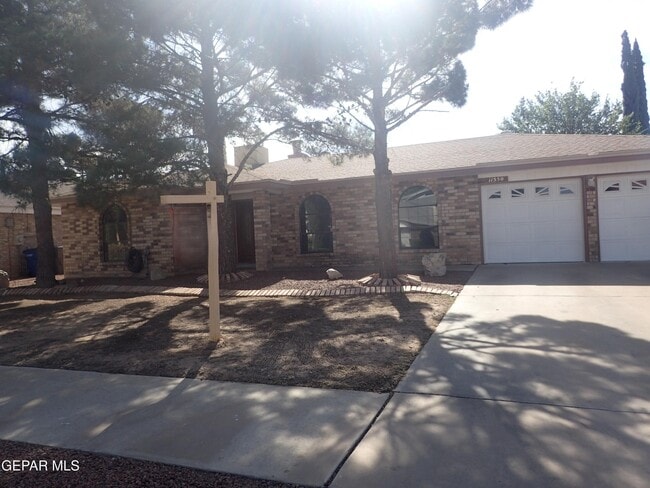 Photo - 11550 James Grant Dr Casa