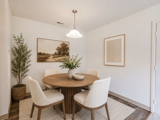Cranbury Crossing Apartment Homes