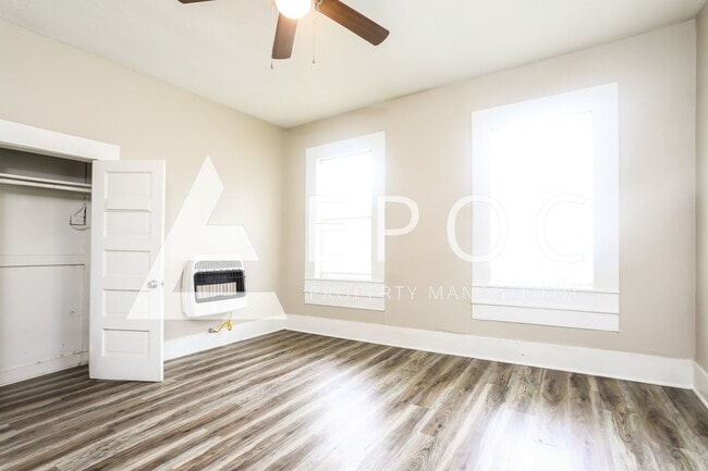 Photo - 1925 Proctor Ave