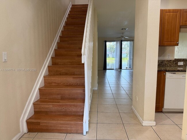 Photo - 8246 SW 27th St