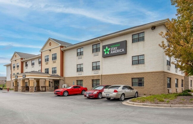 Furnished Studio-Milwaukee - Wauwatosa