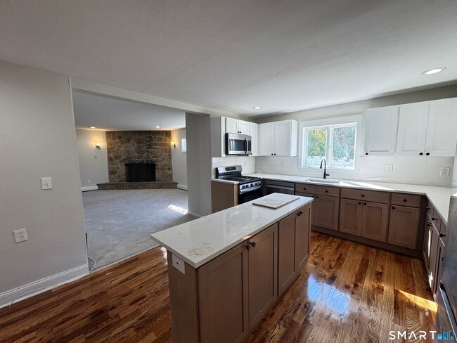 Photo - 137 Middletown Ave