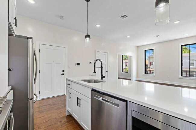 133 Hutton St