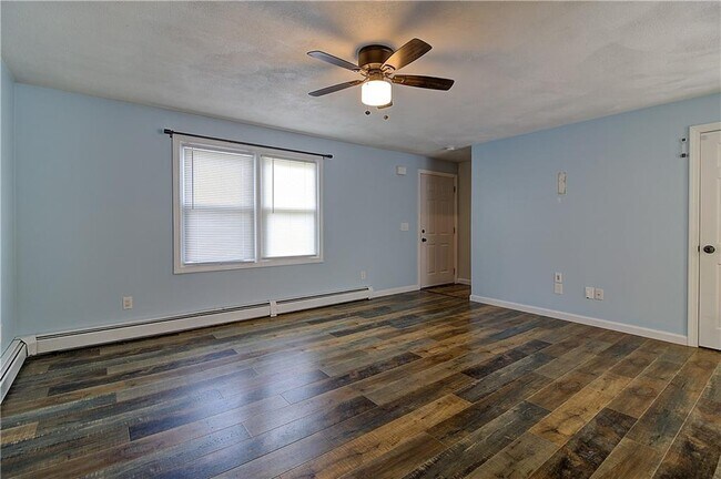 Photo - 165 Laurel Ridge Ave