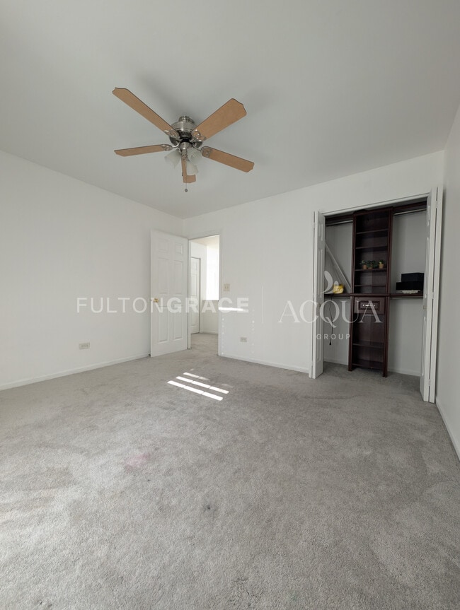 2551 Oak Tree Ln