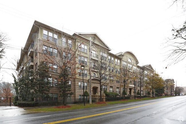 Gramercy at Buckhead