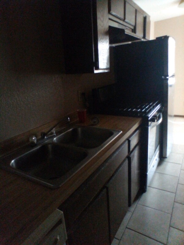 Photo - 902 Cynthia St Unidad 50