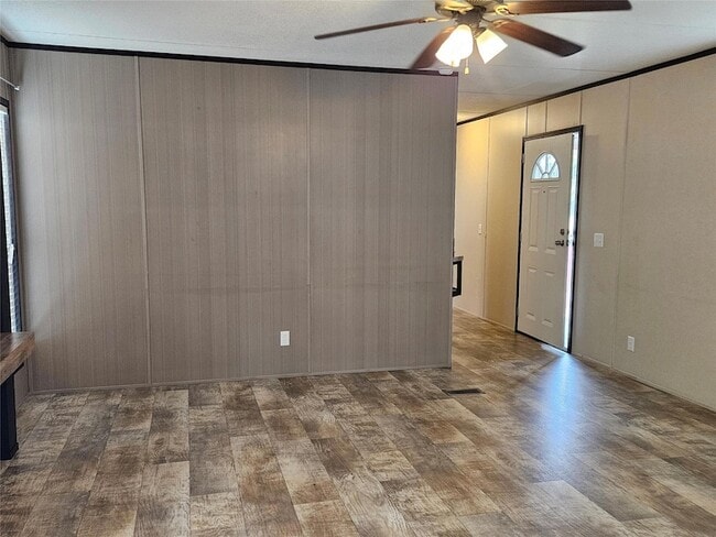 Photo - 136 Navasota Dr