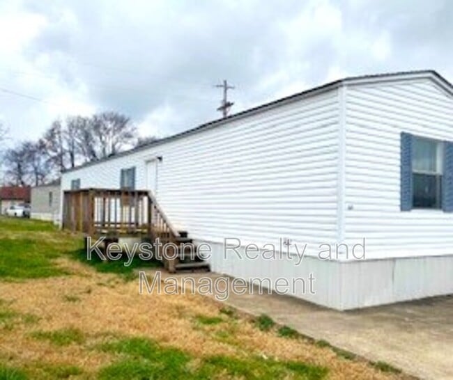 Building Photo - 822 Monroe Ln