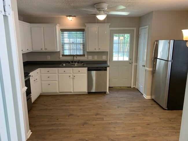 Photo - 106 Winterberry Ln Unit 106-A Winterberry Lane