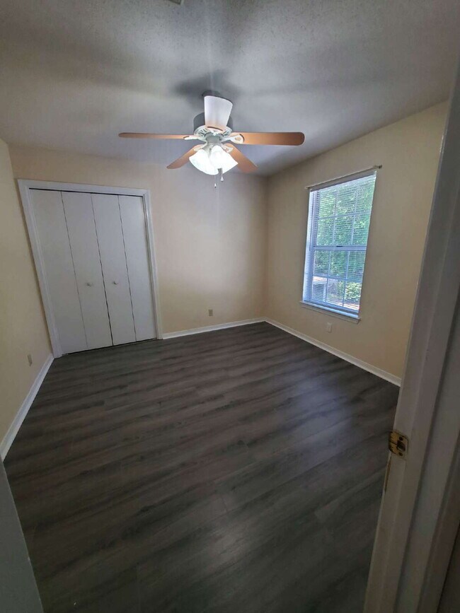 Photo - 71 7th St Apartamento
