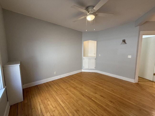 1 Bed 1 Bath Historic Preserved Douglas Apartments in Desirable Lowry Hill