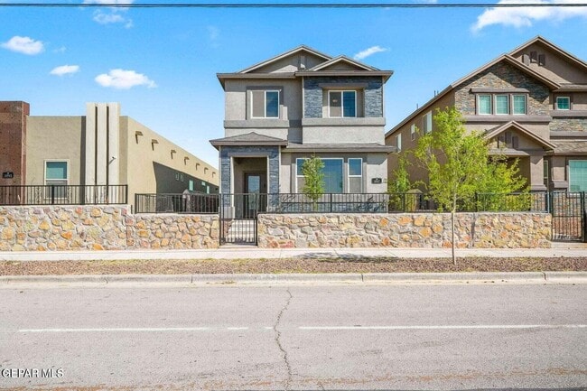 Building Photo - 14947 Pebble Hills Blvd
